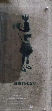 Banksy Bomb Hugger - Hamburg 