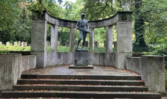 Foto Ehrenfriedhof