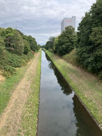 Emscher - gradlinieg