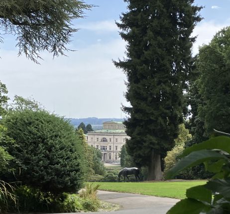 Fernblick auf die Krupp Villa Hügel
